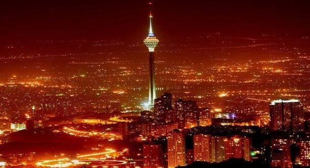استهلال ماه رمضان از فراز برج میلاد تهران