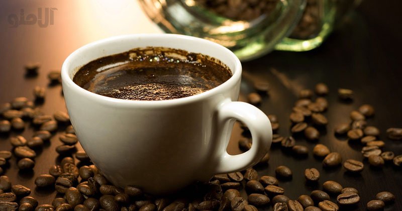 چای پررنگ, قهوه و نسکافه در وعده افطار موجب بروز تشنگی افراد می‌شود
