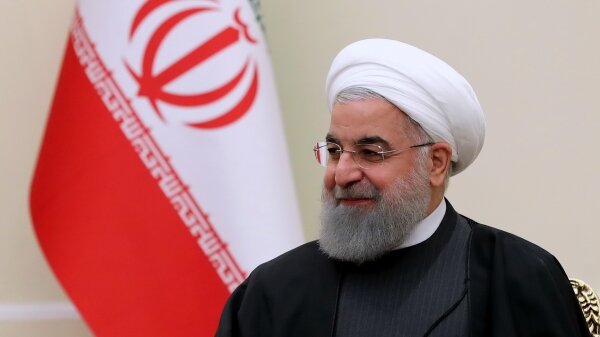روحانی: عید فطر جشن همدلی ملت‌ها و تجلی اقتدار مسلمانان و تداوم وحدت امت اسلامی است