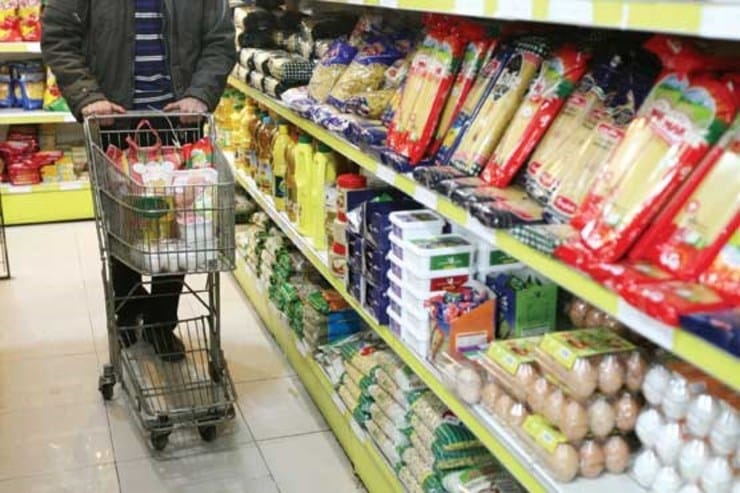 عرضه ۲۰۰ هزار تن کالای پر مصرف برای تنظیم بازار ماه رمضان