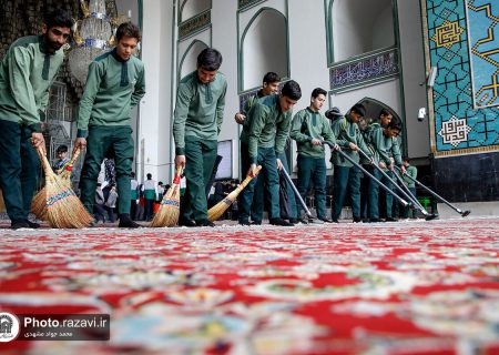 فیلم/ غبارروبی مسجدگوهرشاد در آستانه‌ ماه رمضان و سال نو