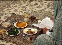 احکام رمضان | اذان صبح را متوجه نشدیم و مشغول خوردن سحری بودیم؛ حکم روزه ما چیست؟