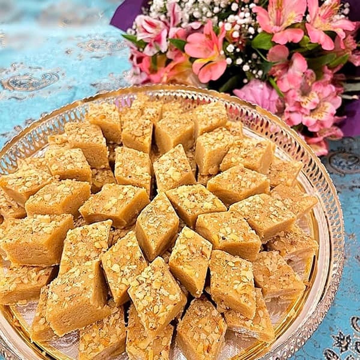 آموزش تهیه حلوا خشک گردویی، یک شیرینی خوشمزه برای عید نوروز و ماه رمضان