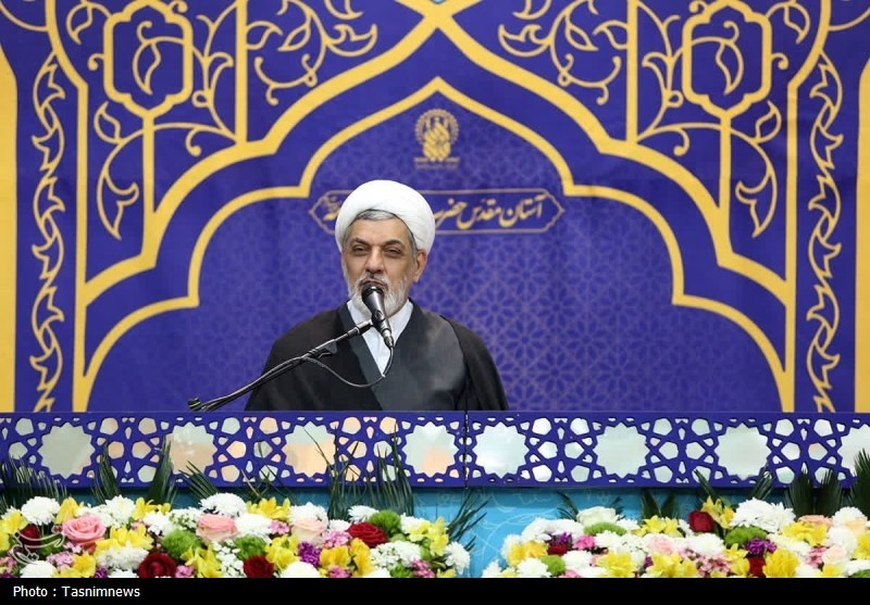 ماه رمضان ماه تقویت عزم و اراده در مبارزه با شیطان است