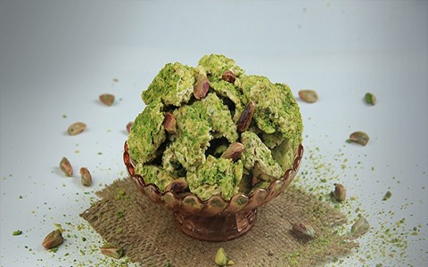 طرز تهیه حلوای پسته ارومیه سوغات خوشعطر مخصوص ماه رمضان