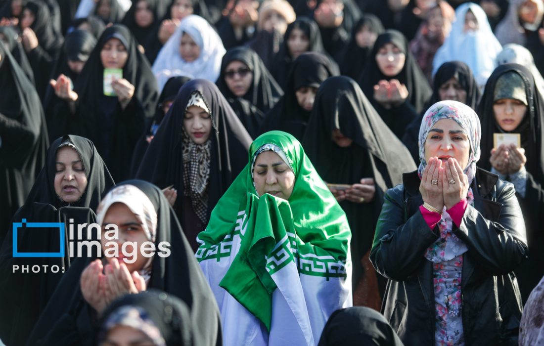 نماز عید فطر در حرم مطهر رضوی