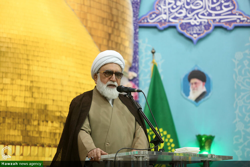 خامنهای شهید، از خامنهای رهبر، زندهتر و قدرتمندتر است